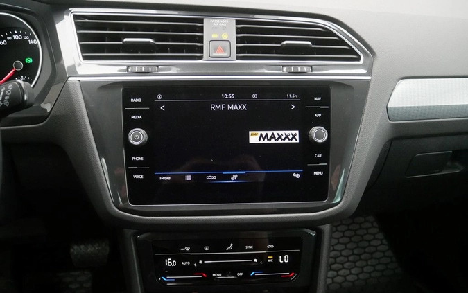 Volkswagen Tiguan cena 121799 przebieg: 35332, rok produkcji 2022 z Frombork małe 211